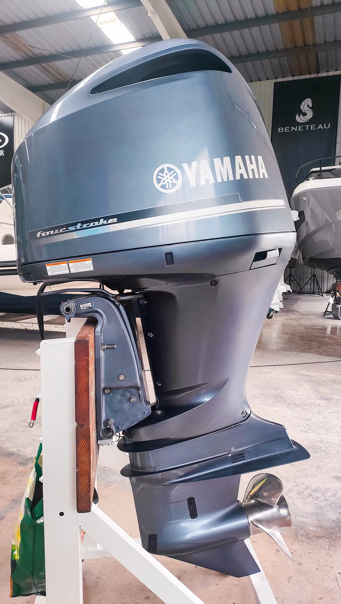 Yamaha F225 FET - fueraborda - Imagen 6