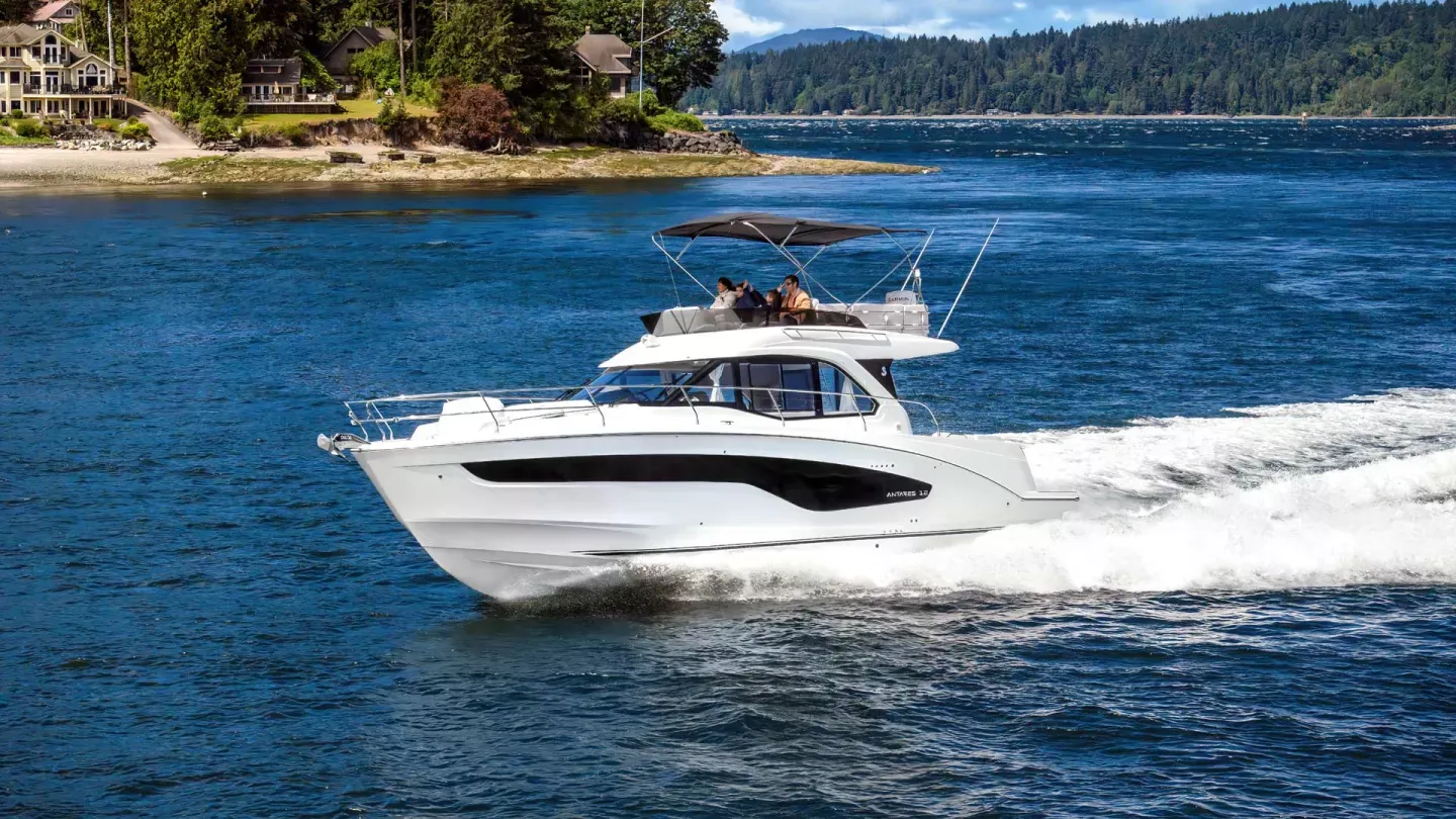 Beneteau Antares 12 FLY - Imagen 3
