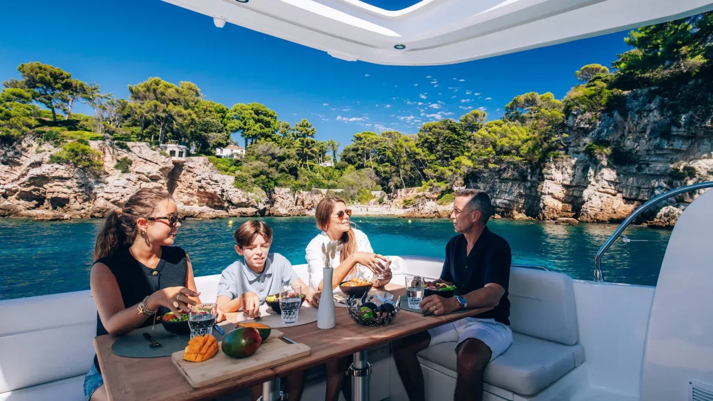 Beneteau Antares 12 Coupe - Imagen 6