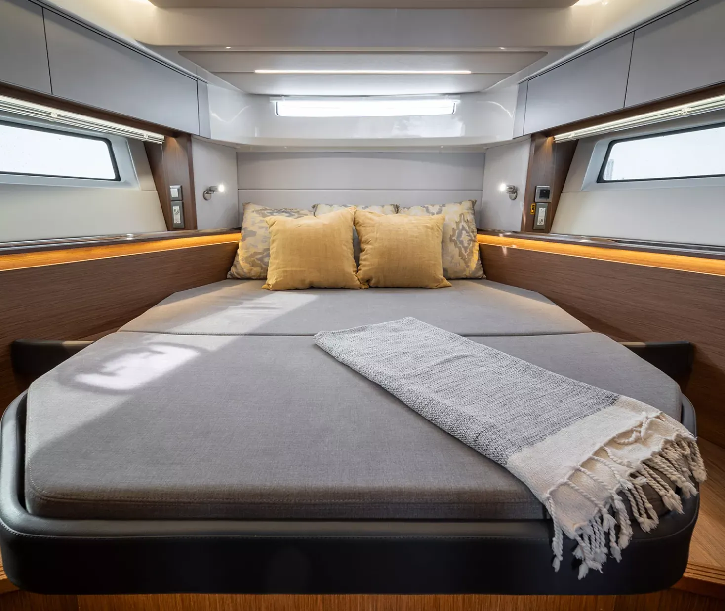 Beneteau Antares 12 Coupe - Imagen 9