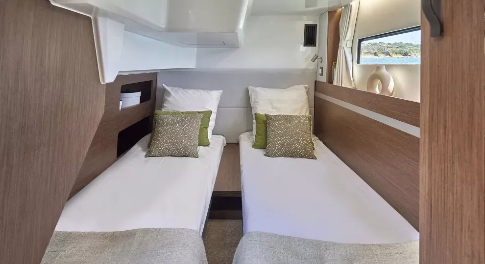 Beneteau Antares 12 Coupe - Imagen 10