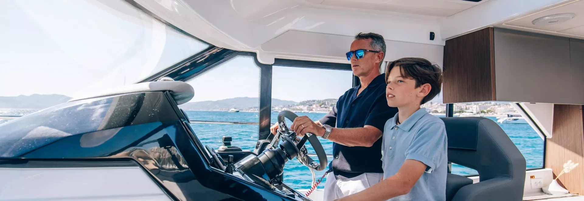 Beneteau Antares 12 FLY - Imagen 14