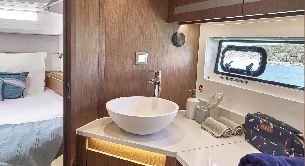 Beneteau Antares 12 FLY - Imagen 18